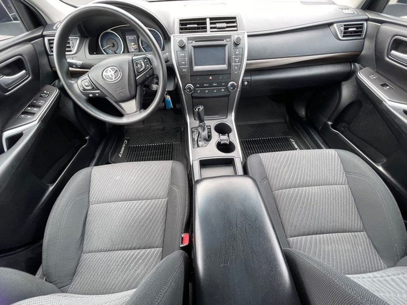 2017 Toyota Camry 4dr Sdn I4 Auto LE