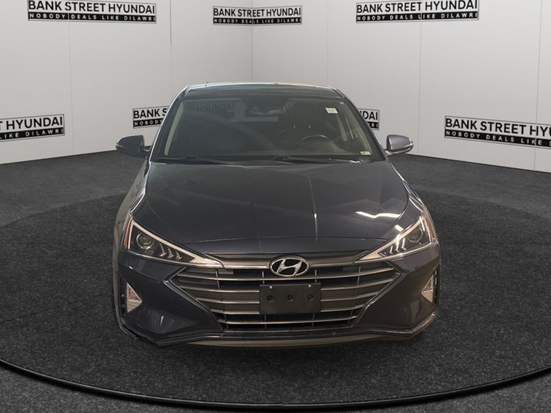 2020 Hyundai Elantra Luxury IVT
