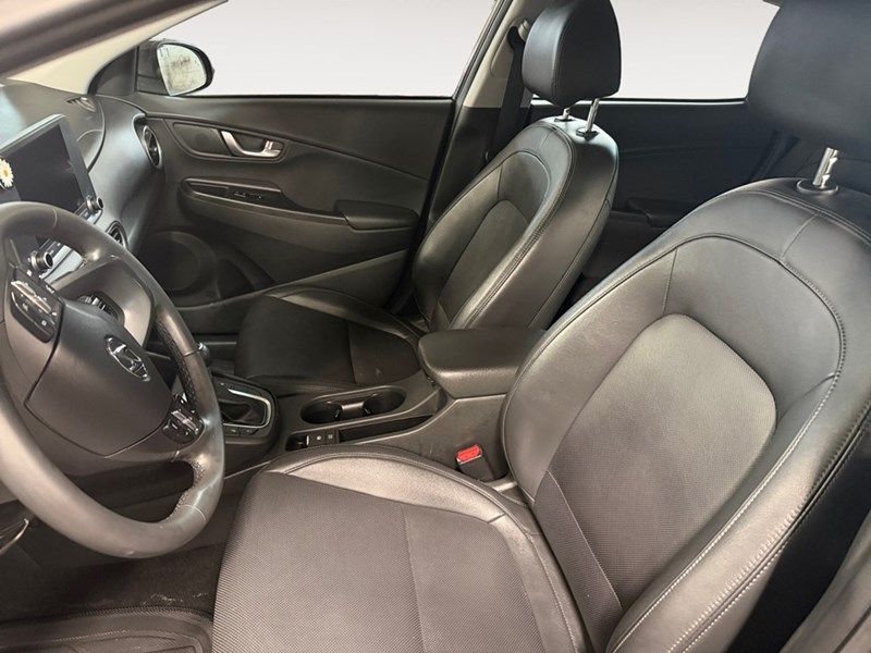 2022 Hyundai Kona 2.0L Preferred AWD w/Sun & Leather Package
