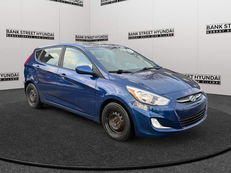 2017 Hyundai Accent 5dr HB Auto SE