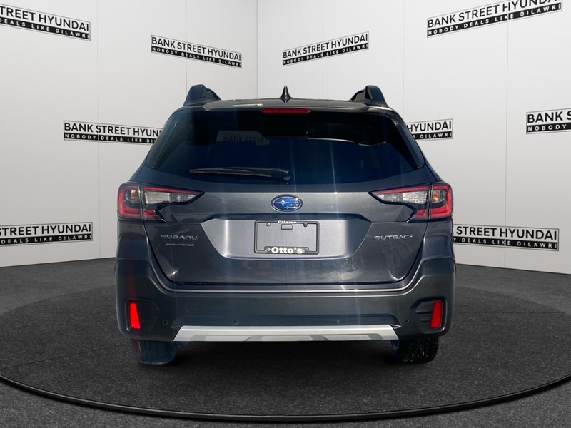 2022 Subaru Outback Limited CVT