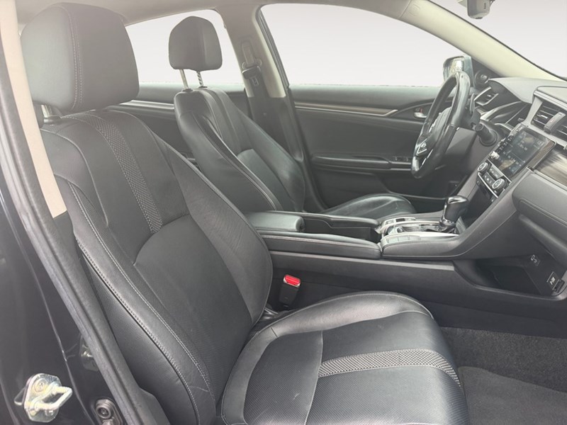 2019 Honda Civic Touring CVT