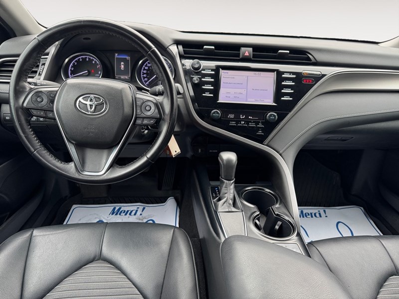 2019 Toyota Camry SE Auto