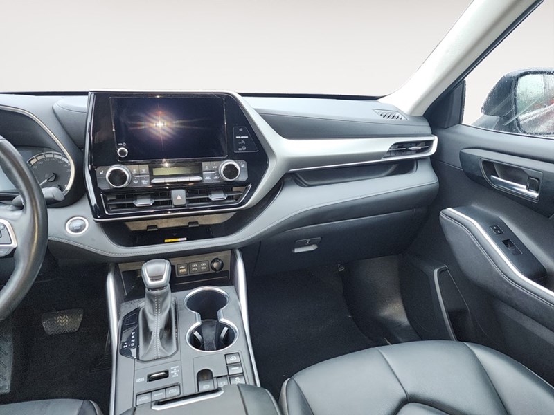 2024 Toyota Highlander XLE AWD
