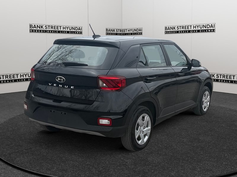 2023 Hyundai Venue Essential IVT