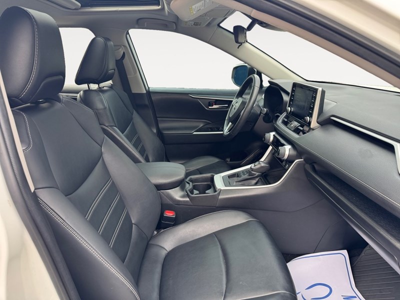 2021 Toyota RAV4 XLE AWD