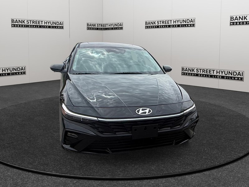 2025 Hyundai Elantra Preferred IVT w/Tech Pkg