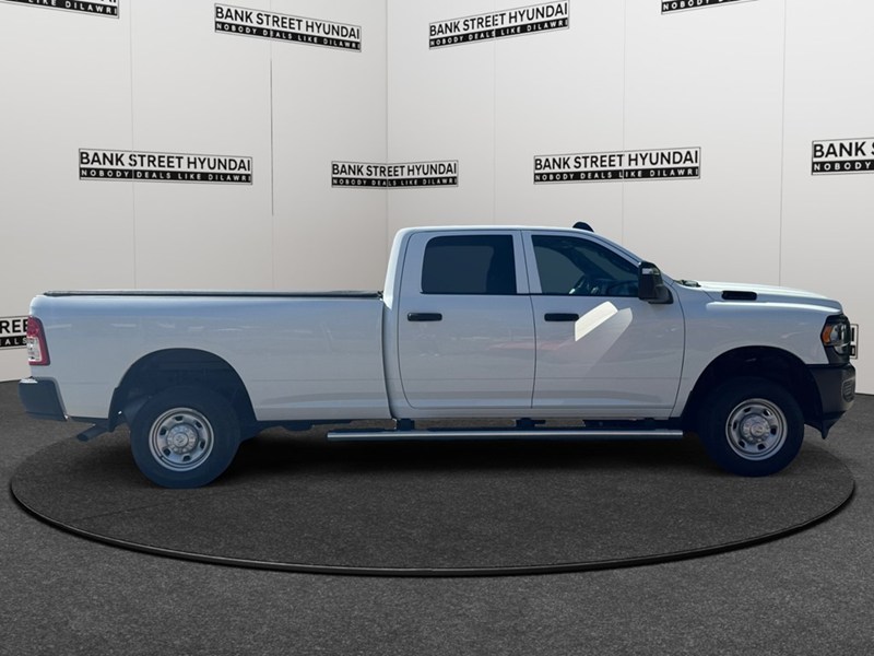 2024 RAM 2500 Tradesman 4x4 Crew Cab 8' Box