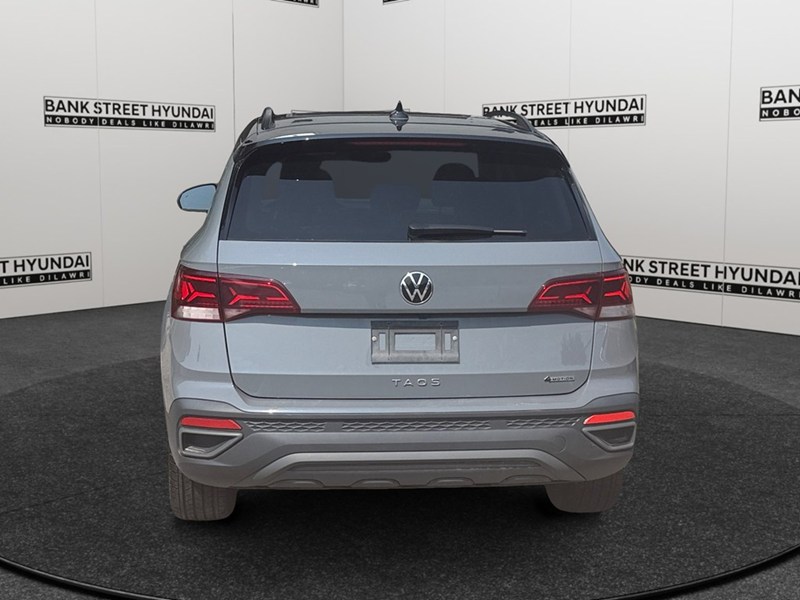 2024 Volkswagen Taos Comfortline Black Edition 4MOTION