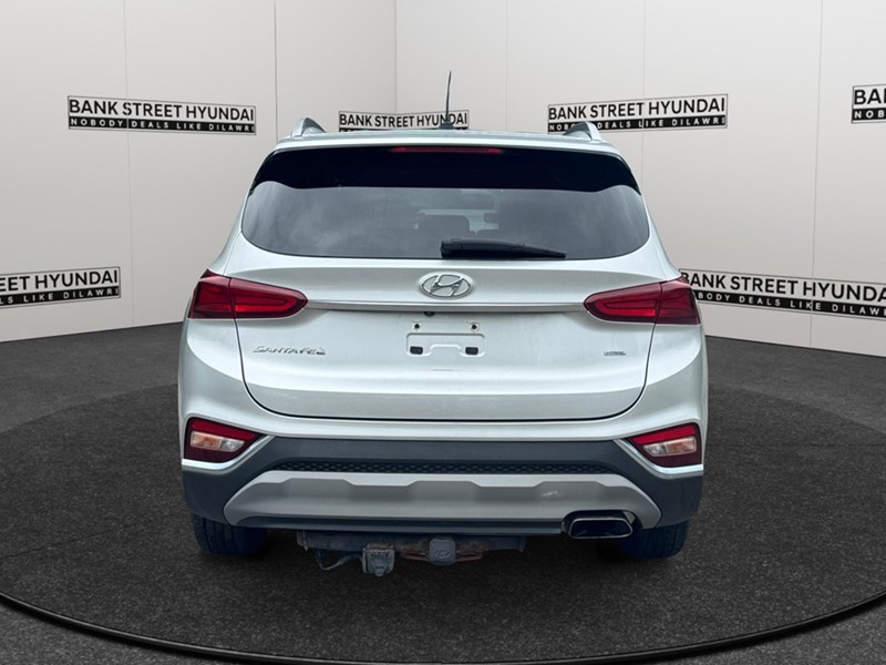 2019 Hyundai Santa Fe 2.4L Essential AWD w/Safety Package