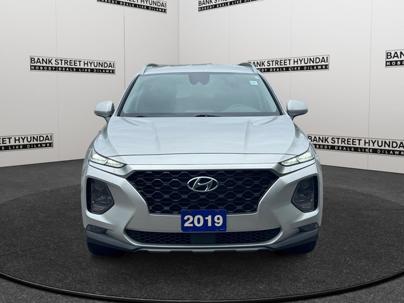 2019 Hyundai Santa Fe 2.4L Essential AWD w/Safety Package