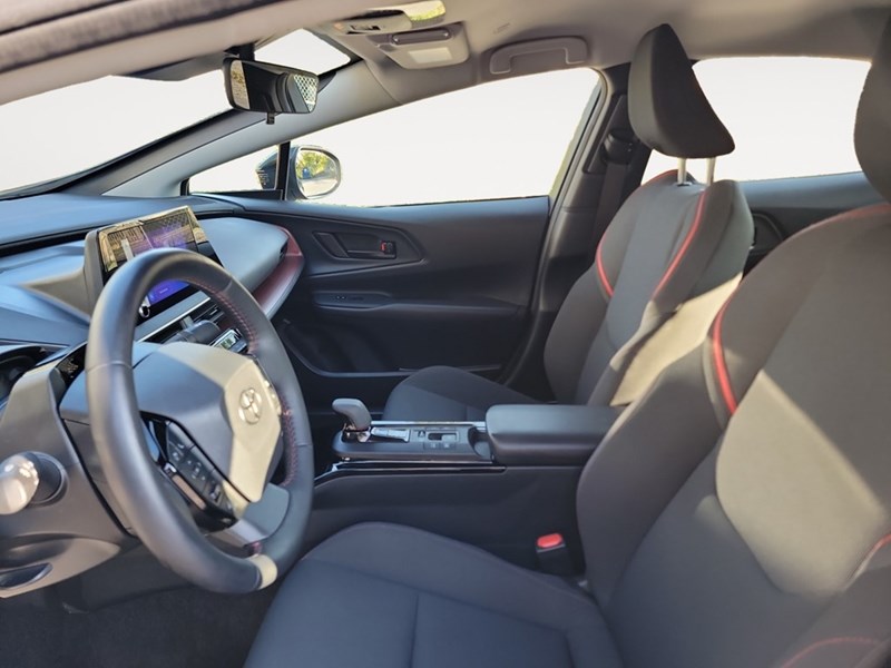 2024 Toyota Prius Prime SE Auto