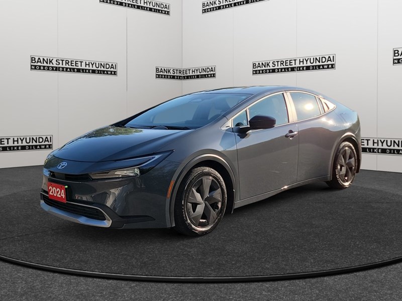 2024 Toyota Prius Prime SE Auto