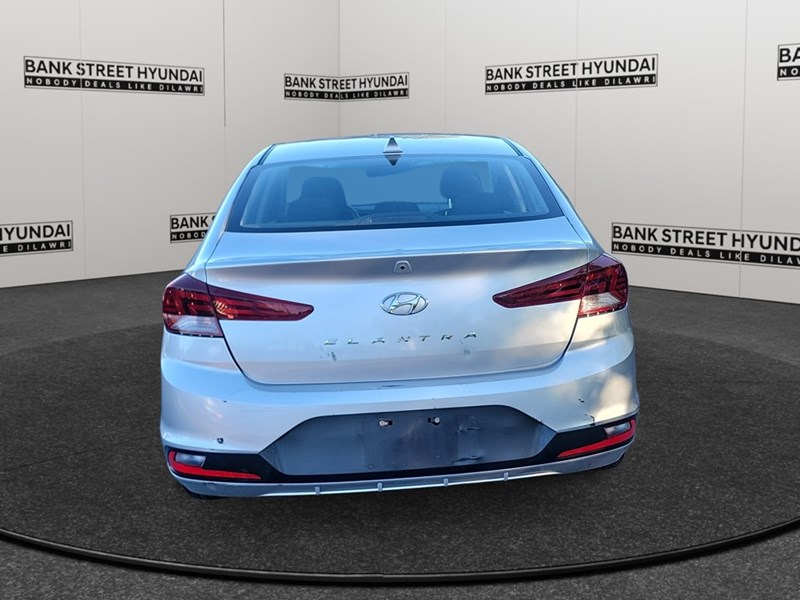 2020 Hyundai Elantra Preferred w/Sun & Safety Package IVT