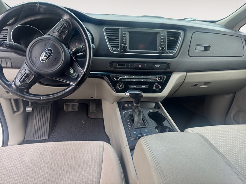 2018 Kia Sedona LX FWD