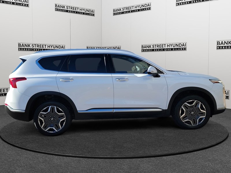 2023 Hyundai Santa Fe HEV Luxury AWD