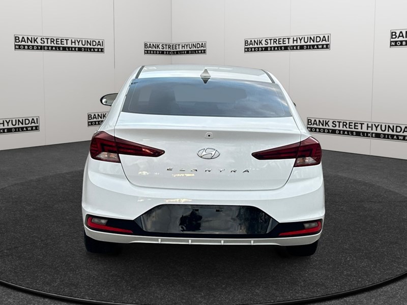 2020 Hyundai Elantra Preferred w/Sun & Safety Package IVT