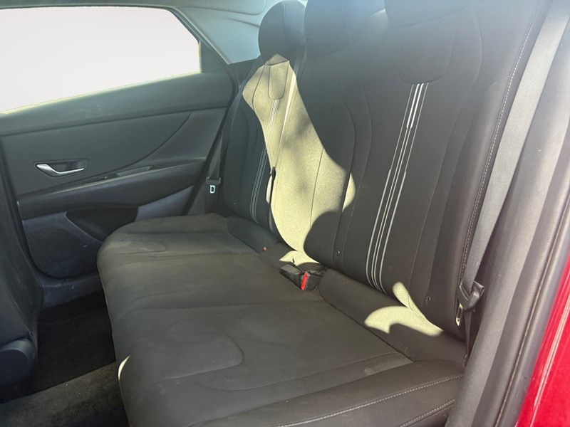 2022 Hyundai Elantra Preferred IVT w/Sun & Tech Package