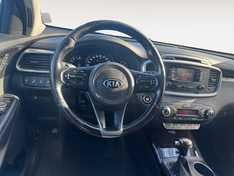 2016 Kia Sorento AWD 4dr 2.0L Turbo EX