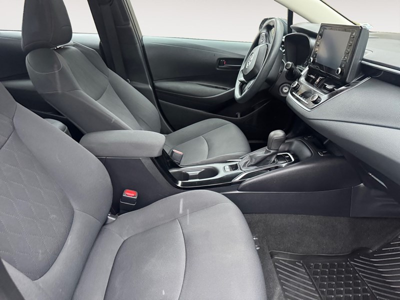 2022 Toyota Corolla LE CVT