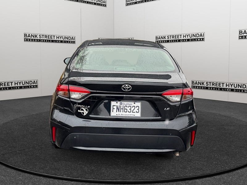 2022 Toyota Corolla LE CVT