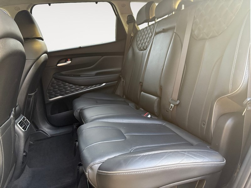 2022 Hyundai Santa Fe Plug-In Hybrid Luxury AWD