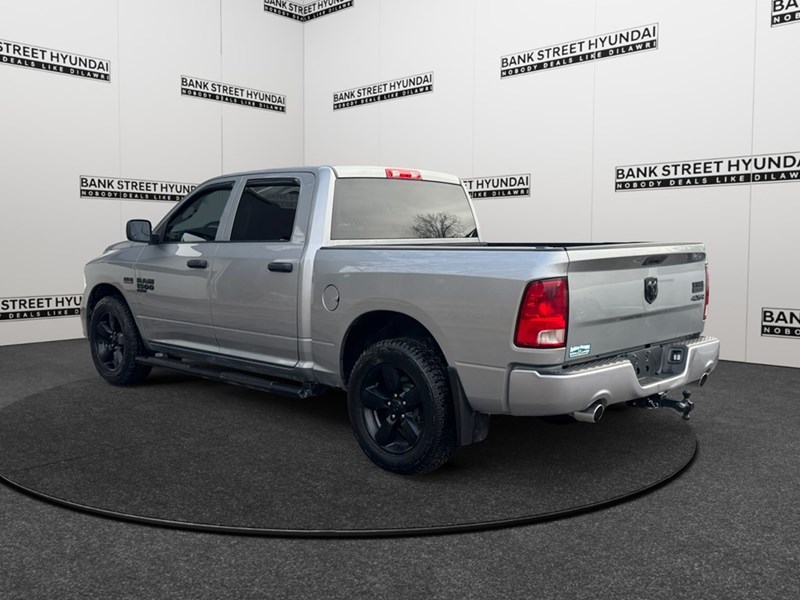 2020 RAM 1500 Classic Express 4x4 Crew Cab 5'7" Box