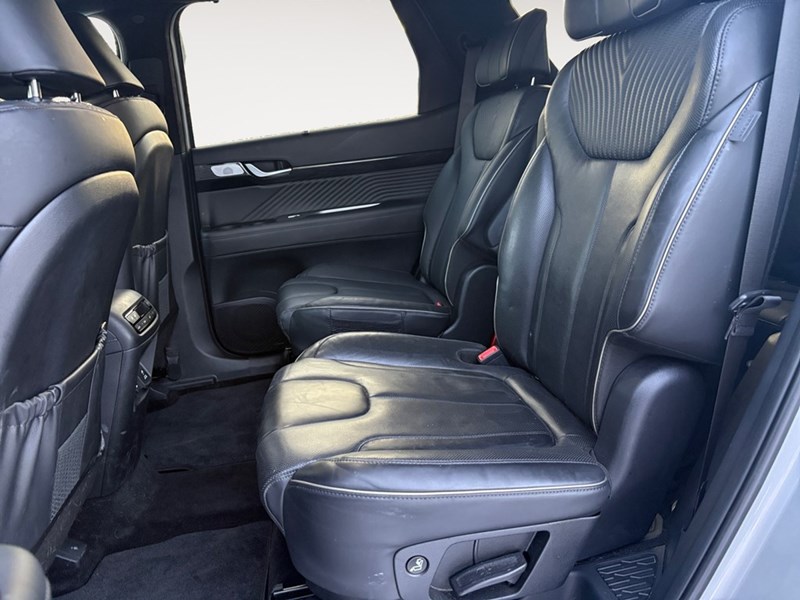 2025 Hyundai Palisade Ultimate Calligraphy 7-Passenger AWD