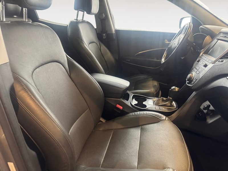 2017 Hyundai Santa Fe Sport AWD 4dr 2.4L Luxury