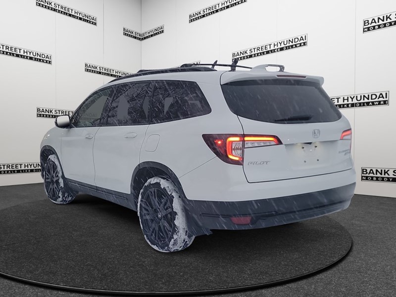 2022 Honda Pilot Black Edition AWD