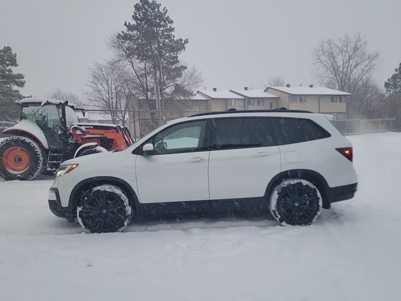 2022 Honda Pilot Black Edition AWD