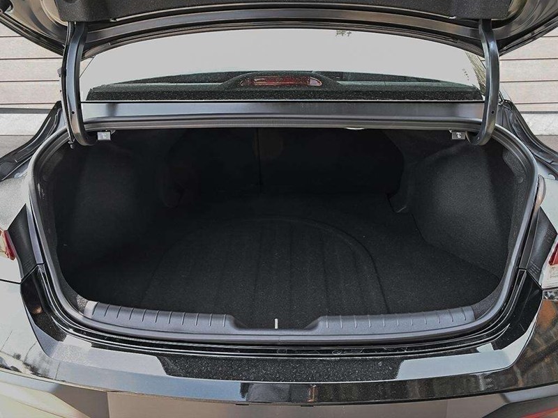 2026 Hyundai Elantra Preferred IVT w/Tech Pkg