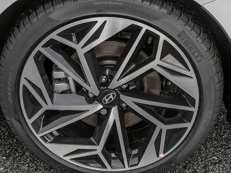 2025 Hyundai IONIQ 6 Preferred AWD Long Range w/Ultimate Pkg