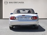 2002 Mazda MX-5 Miata 1.8 (A4) image 4