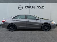 2015 Toyota Camry 4dr Sdn I4 Auto XLE