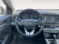 2019 Hyundai Elantra Luxury Auto