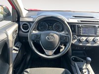 2017 Toyota RAV4 AWD 4dr LE