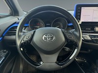 2021 Toyota C-HR XLE Premium FWD