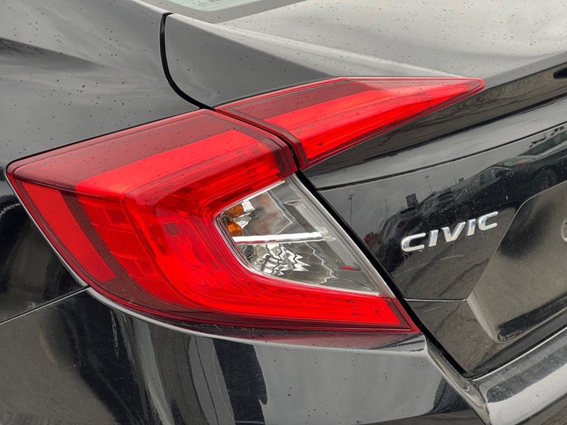 2017 Honda Civic 4dr CVT LX