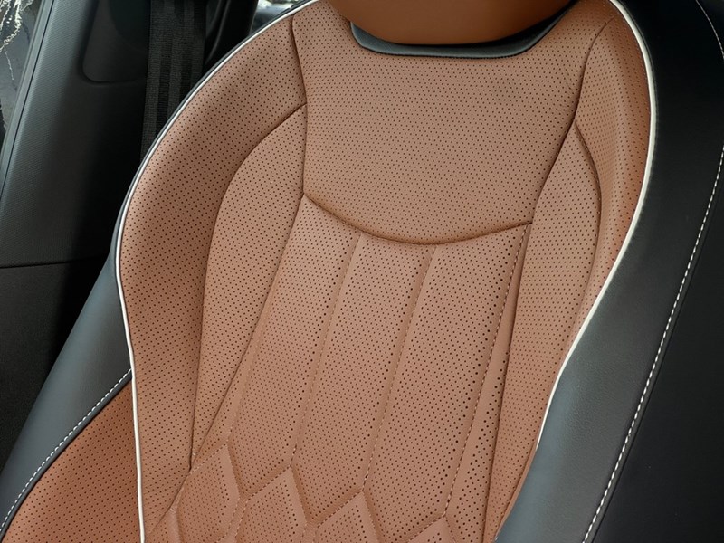 2025 Volkswagen Tiguan Highline R-Line 4MOTION