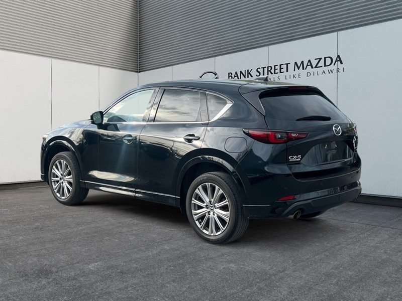 2022 Mazda CX-5 Signature AWD