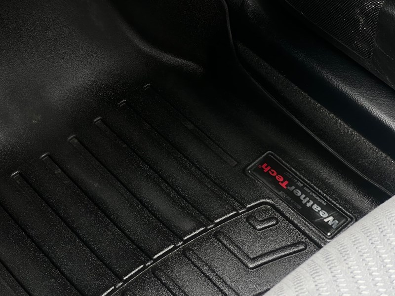 2015 Toyota Camry 4dr Sdn I4 Auto XLE