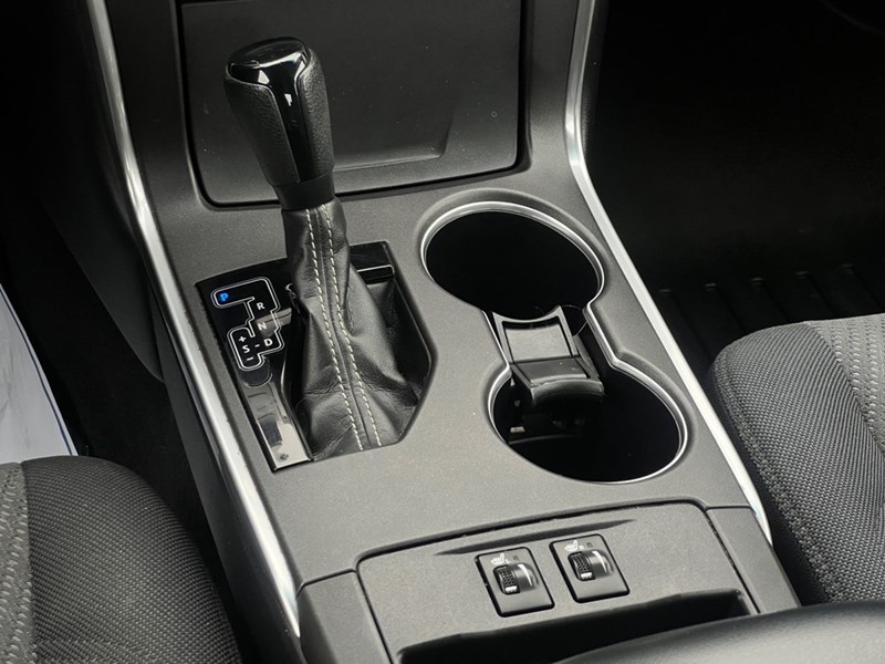 2015 Toyota Camry 4dr Sdn I4 Auto XLE