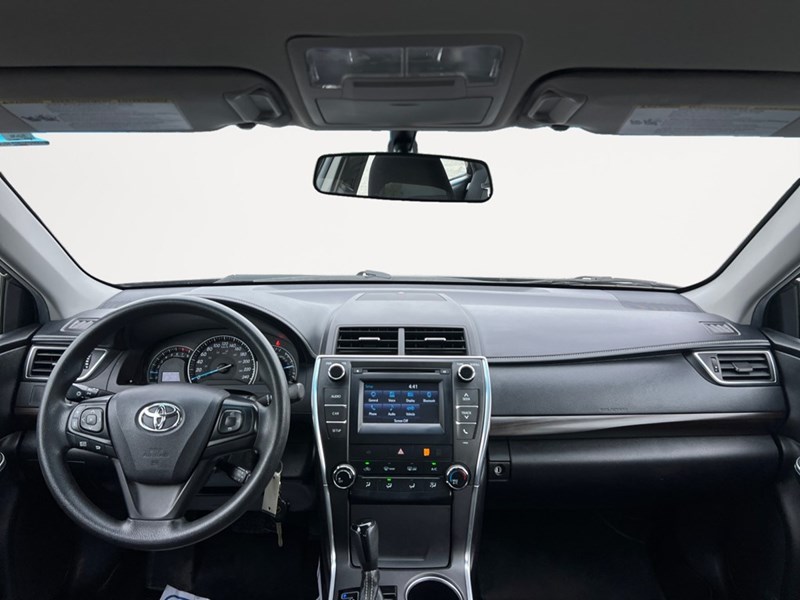 2015 Toyota Camry 4dr Sdn I4 Auto XLE