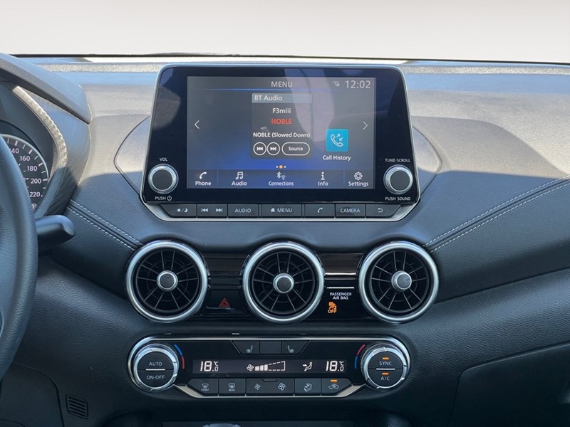 2023 Nissan Sentra SV CVT