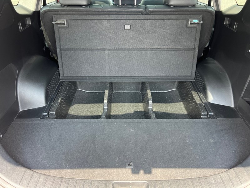 2019 Hyundai Santa Fe 2.0T Luxury AWD - One Owner - Dealer Serviced - Clean  CarFax