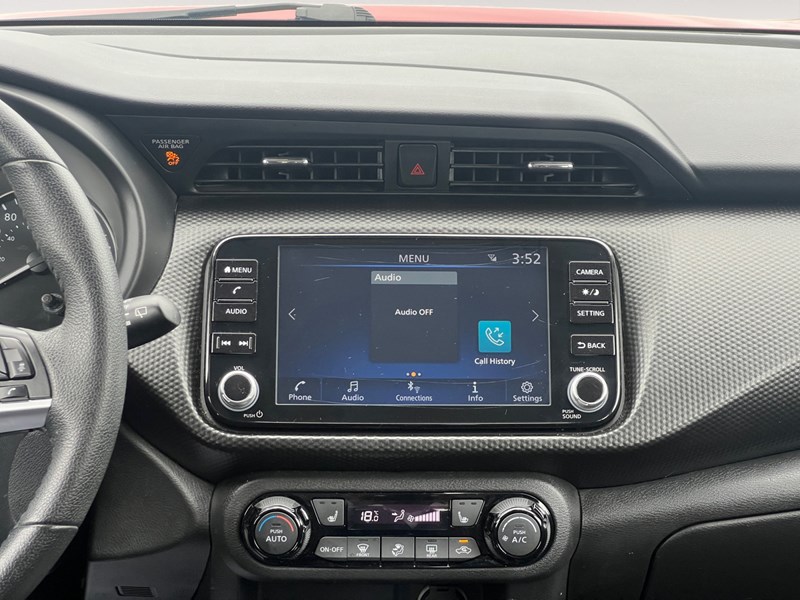 2021 Nissan Kicks SV FWD