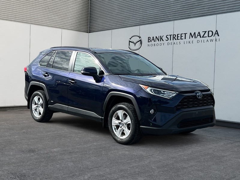 2021 Toyota RAV4 XLE HYBRID AWD