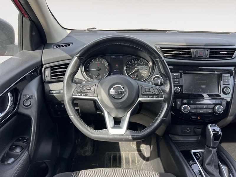 2019 Nissan Qashqai FWD S CVT