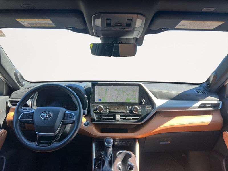 2024 Toyota Highlander Platinum AWD
